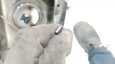 Peça sobressalente para automóvel em segunda mão porta da mala / tampa traseira por bmw 1 (e87) 120 d referências oem iam 41627133898 41627133898 41627133898