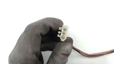 Peça sobressalente para automóvel em segunda mão cinzeiro por bmw 1 (e87) 120 d referências oem iam 714667305 714667305 714667305