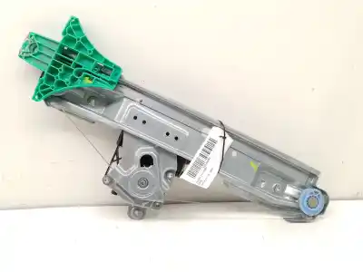 Recambio de automóvil de segunda mano de ELEVALUNAS TRASERO IZQUIERDO para OPEL ASTRA J (P10) 1.7 CDTI (68) referencias OEM IAM 915345105  