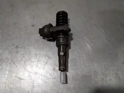 Recambio de automóvil de segunda mano de inyector para seat leon (1p1) motor 1.9 ltr. - 77 kw tdi referencias oem iam 038130073bn  0414720313