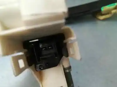Second-hand car spare part passenger side right window regulator for audi a1 (8xk) attraction oem iam references 8x3837462a  2 pins