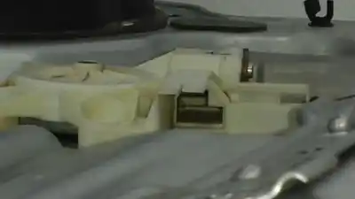 Pezzo di ricambio per auto di seconda mano alzacristalli anteriore destro per ford focus c-max (cap) trend (d) riferimenti oem iam 3m51r203a28bl  2 pins