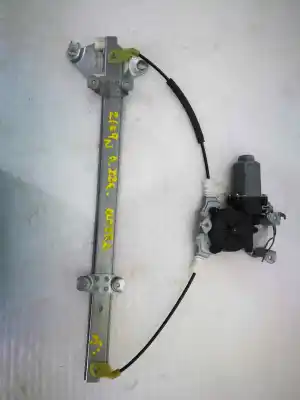 Pezzo di ricambio per auto di seconda mano Alzacristalli Anteriore Sinistro per NISSAN ALMERA (N16/E) Acenta Riferimenti OEM IAM 400601  