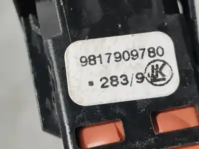 Peça sobressalente para automóvel em segunda mão interruptor 4 piscas - emergência por citroen c-elysée shine referências oem iam 9817909780  