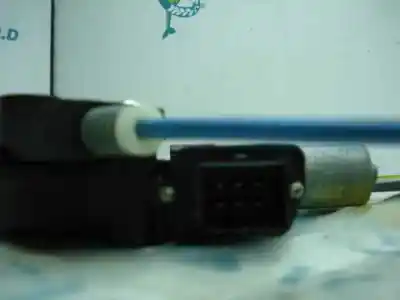 Pezzo di ricambio per auto di seconda mano alzacristalli anteriore destro per opel corsa d cmon riferimenti oem iam 13298154  