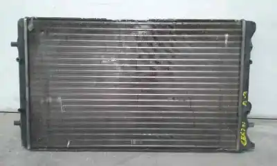 Pezzo di ricambio per auto di seconda mano radiatore d acqua per audi a3 (8l) 1.6 ambiente riferimenti oem iam 1j0121253n  