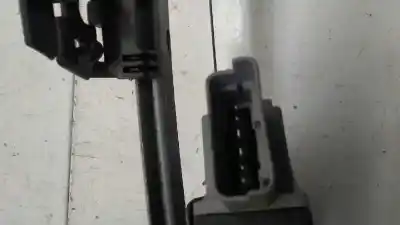 Second-hand car spare part passenger side right window regulator for citroen c3 1.4 oem iam references   6 pins