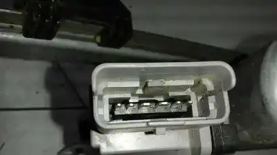 Second-hand car spare part driver left window regulator for citroen c3 1.4 hdi exclusive oem iam references   6 pins