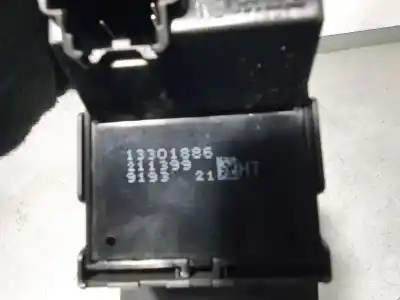 Second-hand car spare part right front power window switch for opel astra j lim. sport oem iam references 13301886  211399