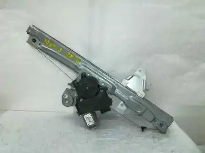 Recambio de automóvil de segunda mano de ELEVALUNAS DELANTERO DERECHO para PEUGEOT 308  referencias OEM IAM 9657247580 6 PINS 0130822369