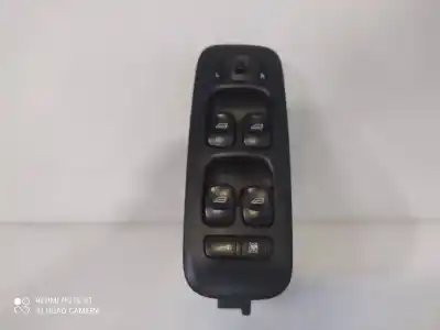 Recambio de automóvil de segunda mano de Mando Elevalunas Delantero Izquierdo para VOLVO S60 BERLINA 2.4 (103kW) referencias OEM IAM   