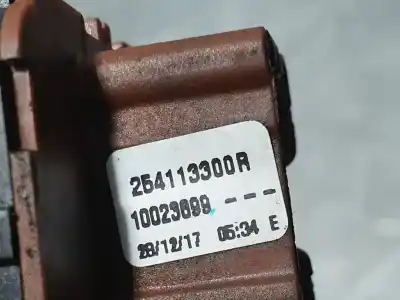Peça sobressalente para automóvel em segunda mão botão / interruptor elevador vidro dianteiro esquerdo por renault clio iv limited referências oem iam 254113300r  10023699