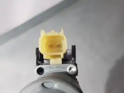 Peça sobressalente para automóvel em segunda mão motor elevador vidro dianteiro direito por ford fiesta (cb1) ambiente referências oem iam 130822407  