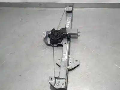 Автозапчастина б/у регулятор переднього правого скла для DACIA DOKKER Ambiance Посилання на OEM IAM 807209071R  