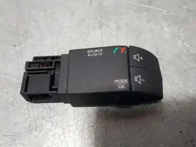 Автозапчастина б/у перемикач керування радіо для renault clio iv limited посилання на oem iam 255522448r