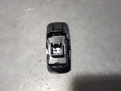 Pezzo di ricambio per auto di seconda mano comando alzacristalli posteriori destro per toyota corolla (e12) 1.6 16v riferimenti oem iam 37077b276c  8481002041