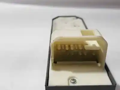 Second-hand car spare part left front power window switch for toyota yaris active oem iam references 192835  