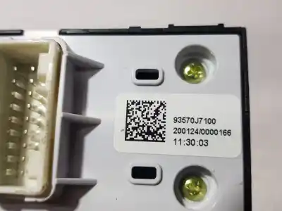 Pezzo di ricambio per auto di seconda mano interruttore alzacristalli anteriore sinistro per kia ceed drive riferimenti oem iam 93570j7100  