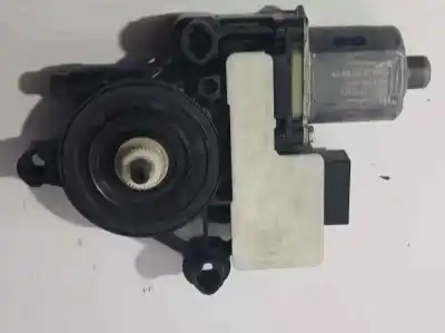 Автозапчастина б/у двиг скла задне ліво для seat leon st (5f8) style посилання на oem iam 5q0959811a