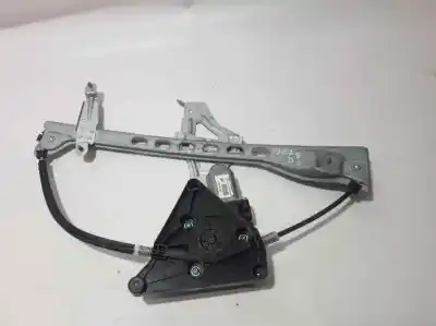 Pièce détachée automobile d'occasion  pour TOYOTA AYGO  Références OEM IAM 698100H031  122700