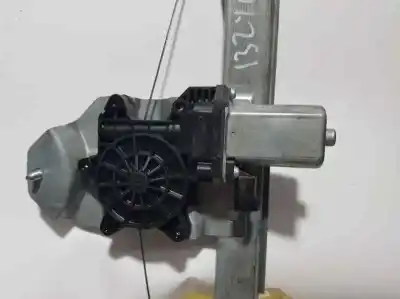 Second-hand car spare part passenger side right window regulator for renault clio iv expression oem iam references 807205559rc  2908216 1830