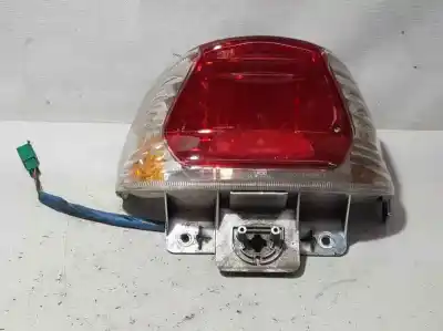 Pièce détachée automobile d'occasion Feu Arrière Central pour KYMCO MOVIE XL 125 MOVIE 125 XL Références OEM IAM 915085B  