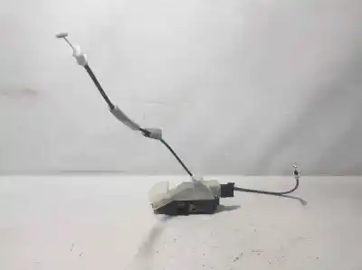 Second-hand car spare part left front door lock for citroen c3 feel oem iam references  6 pins 