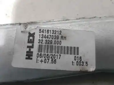 Second-hand car spare part passenger side right window regulator for opel corsa e selective oem iam references 13447039  541613212