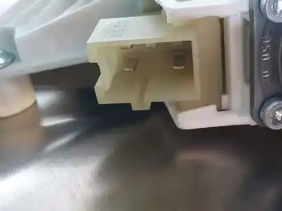 İkinci el araba yedek parçası ön sag pencere regülatörü için mercedes-benz clase c (w204) berlina c 220 cdi (204.008) oem iam referansları a2047600837  