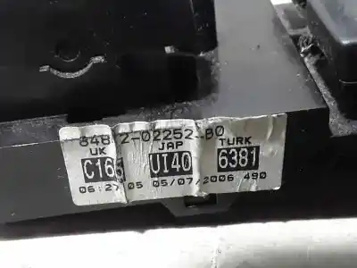 Second-hand car spare part left front power window switch for toyota corolla (_e12_) 1.4 d (nde120_) oem iam references 848202252b0  