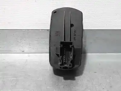 Second-hand car spare part left front power window switch for opel corsa e selective oem iam references 13430017  