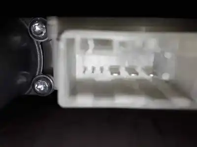 Peça sobressalente para automóvel em segunda mão elevador de vidros traseiro direito por skoda rapid ambition referências oem iam 5jj839462  