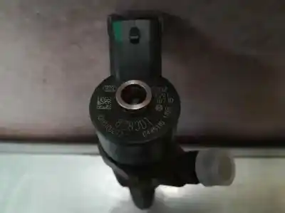 Gebrauchtes Autoersatzteil injektor zum renault laguna ii (bg0) authentique oem-iam-referenzen 8200100272  0445110110b