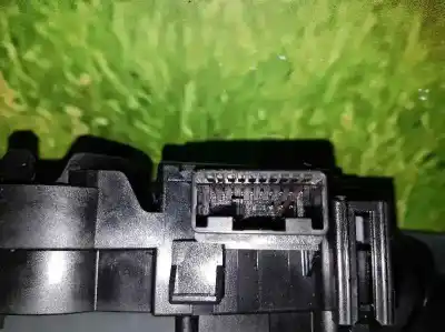 Second-hand car spare part headlights switch for toyota auris active oem iam references 02720 l12 17f852