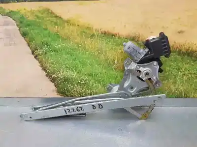 Peça sobressalente para automóvel em segunda mão elevador de vidros dianteiro direito por toyota auris active referências oem iam 8571002420b  c08562102