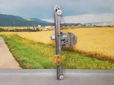 Автозапчастина б/у регулятор переднього правого скла для renault clio iv expression посилання на oem iam 807205569r  2 pins