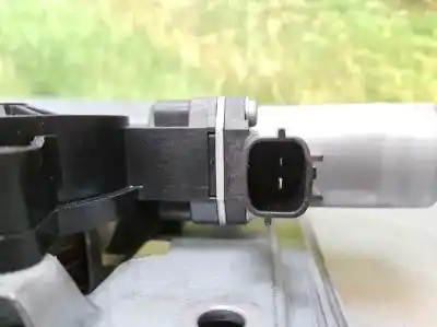 Автозапчастина б/у регулятор переднього правого скла для renault clio iv expression посилання на oem iam 807205569r  2 pins