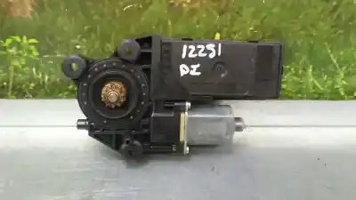 Second-hand car spare part left front window motor for renault megane iii coupe dynamique oem iam references 807310006r