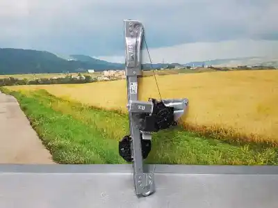 Peça sobressalente para automóvel em segunda mão elevador de vidros dianteira esquerda por dacia sandero stepway referências oem iam 807211440r