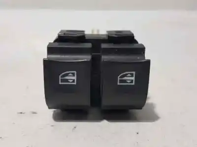 Recambio de automóvil de segunda mano de MANDO ELEVALUNAS DELANTERO IZQUIERDO para PEUGEOT 1007  referencias OEM IAM 25410044R  