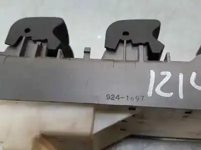 Second-hand car spare part left front power window switch for toyota auris básico oem iam references 9241a97  