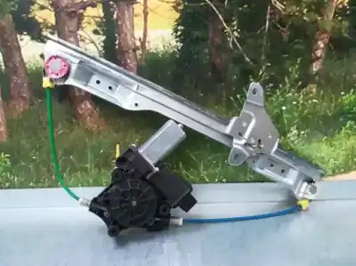 Second-hand car spare part DRIVER LEFT WINDOW REGULATOR for OPEL CORSA E  OEM IAM references 13298153  