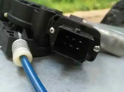 Second-hand car spare part driver left window regulator for opel corsa e expression oem iam references 13298153  