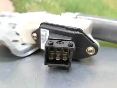 Second-hand car spare part rear right window regulator for toyota corolla (_e12_) 1.4 d (nde120_) oem iam references  6 pins 