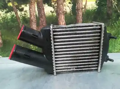 Pezzo di ricambio per auto di seconda mano Intercooler per RENAULT SCENIC RX4 (JA0) 1.9 dCi Salomon Riferimenti OEM IAM 82000471162  867634CE