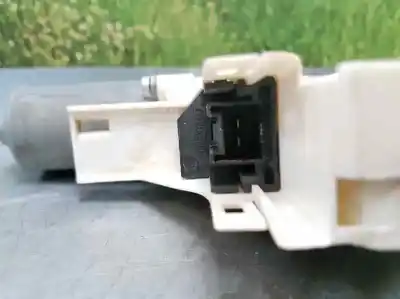 Second-hand car spare part left front window motor for audi a1 (8xk) attraction oem iam references 8k0959801c 2 pins 