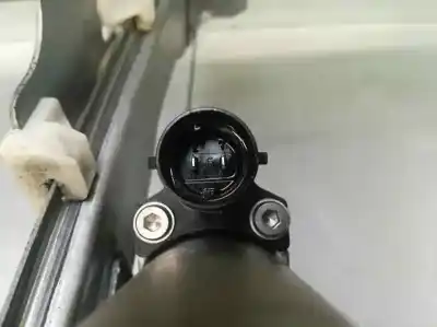 Peça sobressalente para automóvel em segunda mão elevador de vidros dianteiro direito por dacia sandero stepway referências oem iam 8200733825  2 pins