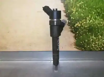 Pezzo di ricambio per auto di seconda mano Iniettore per RENAULT SCENIC II 1.9 dCi Diesel Riferimenti OEM IAM 7700111014  0445110021