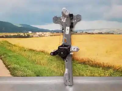 Pezzo di ricambio per auto di seconda mano  per NISSAN PULSAR (C13)  Riferimenti OEM IAM 807003ZL0B  C26015302