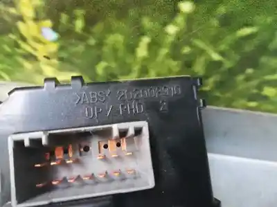 Pezzo di ricambio per auto di seconda mano comando pulito per kia rio basic riferimenti oem iam 202008910  